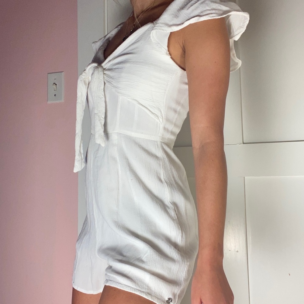 White romper - Picture 3 of 3